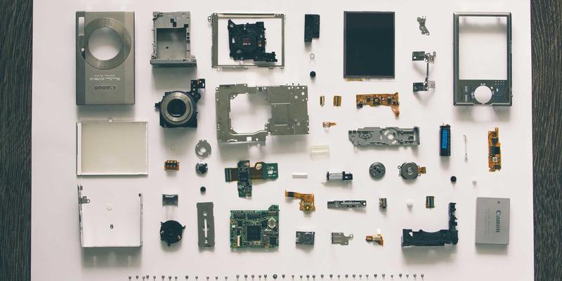 铸铁锅的魔力：餐饮指南与美食社区公认的万能烹饪神器